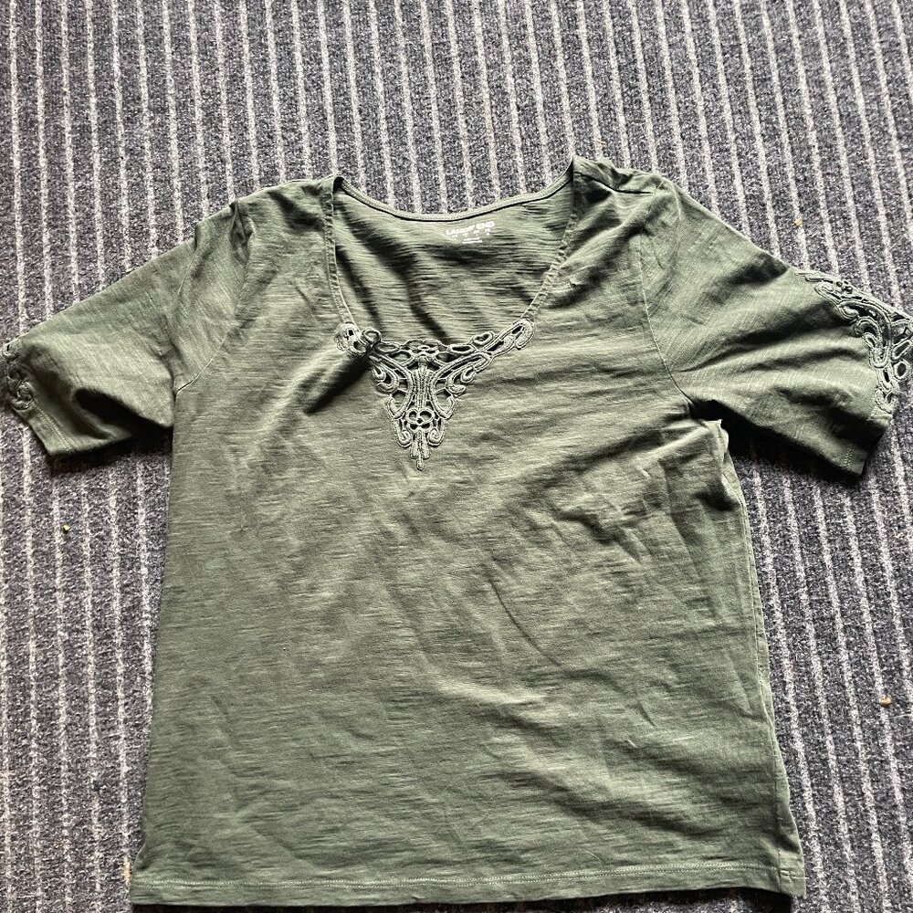 Land's End Women's Elbow Sleeve Slub Lace Trim T-Shirt 100% cotton Size L - Picture 2 of 6